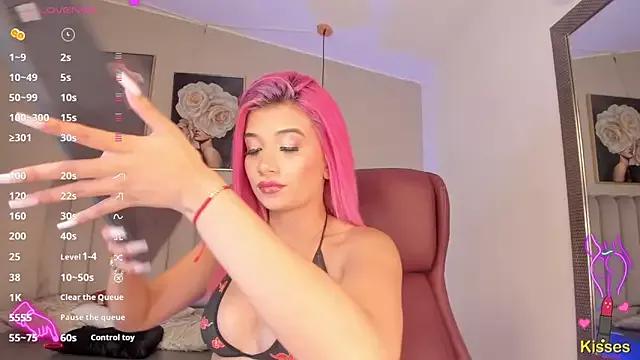 Girls: discover live performances with matured cam models, from teasing to fixations, in a variety of stunning live sex cams.