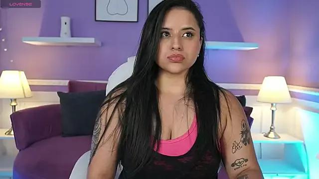 Girls: discover live performances with matured cam models, from teasing to fixations, in a variety of stunning live sex cams.