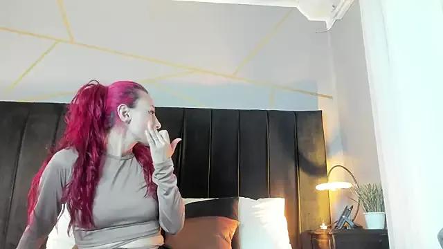 emmaa_with from StripChat