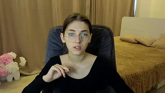 EmmaCherry7 from StripChat