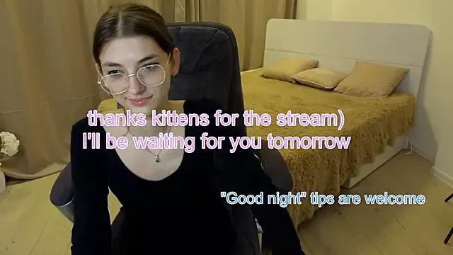 EmmaCherry7 from StripChat