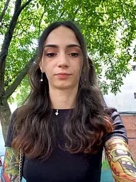 EmmaElyx from StripChat