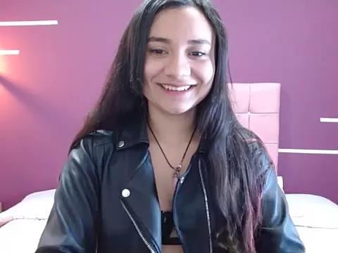 Girls: discover live performances with matured cam models, from teasing to fixations, in a variety of stunning live sex cams.
