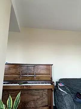 EmmaXXX666 from StripChat is Freechat