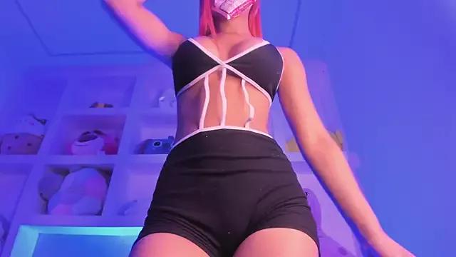 Emmily_Savage from StripChat