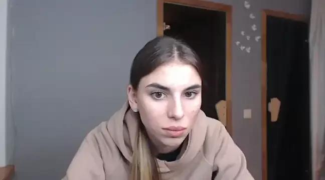EmmyGreans from StripChat