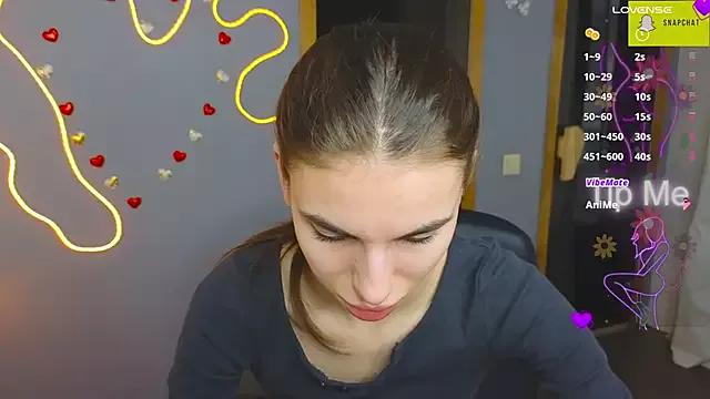 EmmyGreans from StripChat