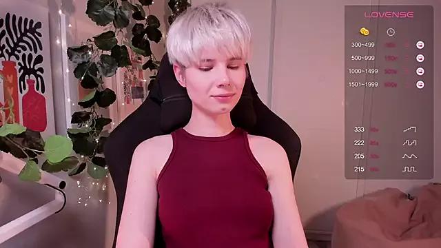 Girls: discover live performances with matured cam models, from teasing to fixations, in a variety of stunning live sex cams.