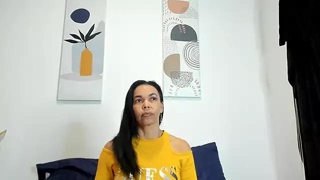 Girls: discover live performances with matured cam models, from teasing to fixations, in a variety of stunning live sex cams.