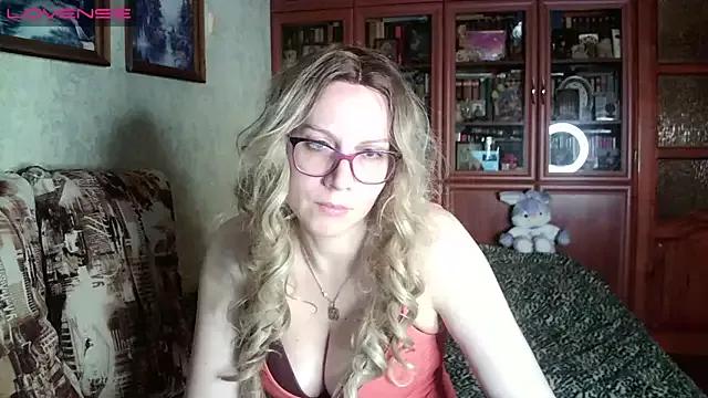 Eve_Doreen from StripChat