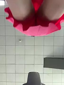 Girls: discover live performances with matured cam models, from teasing to fixations, in a variety of stunning live sex cams.
