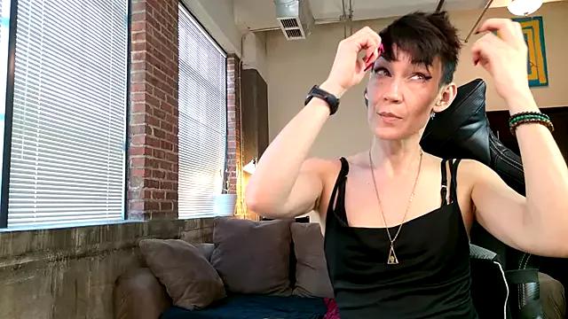 EveEnigma from StripChat