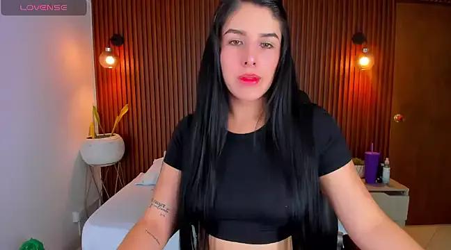 evelin_lopezz from StripChat