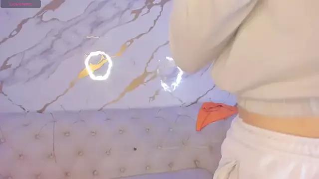 Evelina_Rossi from StripChat
