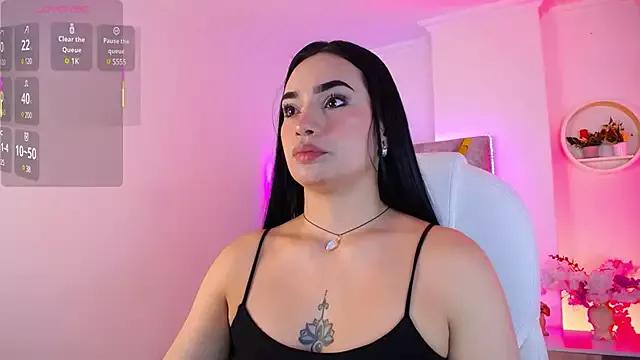 Girls: discover live performances with matured cam models, from teasing to fixations, in a variety of stunning live sex cams.