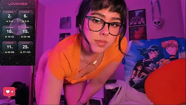 Girls: discover live performances with matured cam models, from teasing to fixations, in a variety of stunning live sex cams.