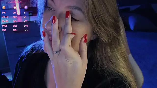 Girls: discover live performances with matured cam models, from teasing to fixations, in a variety of stunning live sex cams.