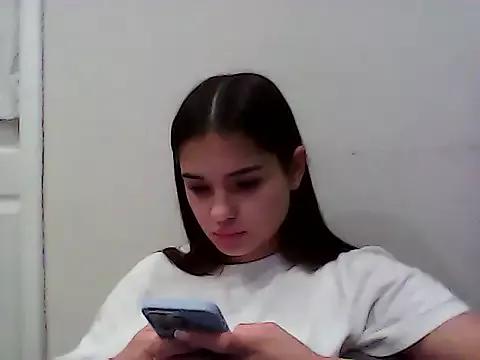 Girls: discover live performances with matured cam models, from teasing to fixations, in a variety of stunning live sex cams.