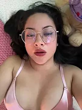 Girls: discover live performances with matured cam models, from teasing to fixations, in a variety of stunning live sex cams.