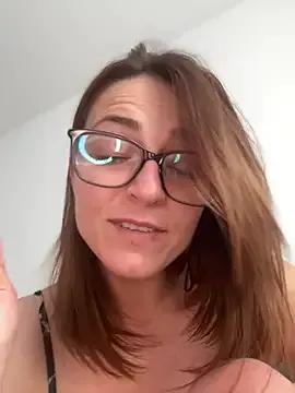 Girls: discover live performances with matured cam models, from teasing to fixations, in a variety of stunning live sex cams.