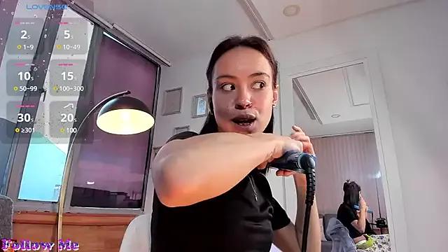 Girls: discover live performances with matured cam models, from teasing to fixations, in a variety of stunning live sex cams.
