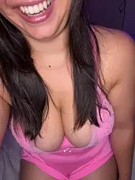 Girls: discover live performances with matured cam models, from teasing to fixations, in a variety of stunning live sex cams.