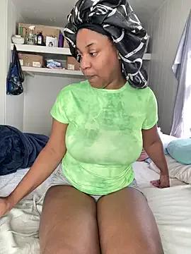 Galaxybabe23 from StripChat