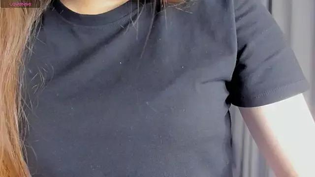 Girls: discover live performances with matured cam models, from teasing to fixations, in a variety of stunning live sex cams.