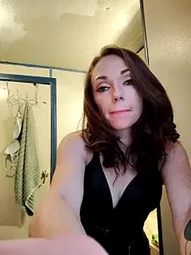 Genevieve143 from StripChat