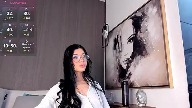 Girls: discover live performances with matured cam models, from teasing to fixations, in a variety of stunning live sex cams.
