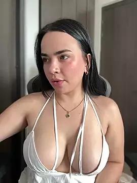 Girls: discover live performances with matured cam models, from teasing to fixations, in a variety of stunning live sex cams.