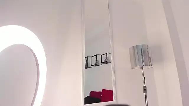 Geynn_Gomezz from StripChat is Freechat