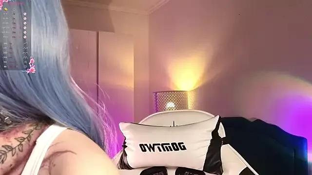Girls: discover live performances with matured cam models, from teasing to fixations, in a variety of stunning live sex cams.