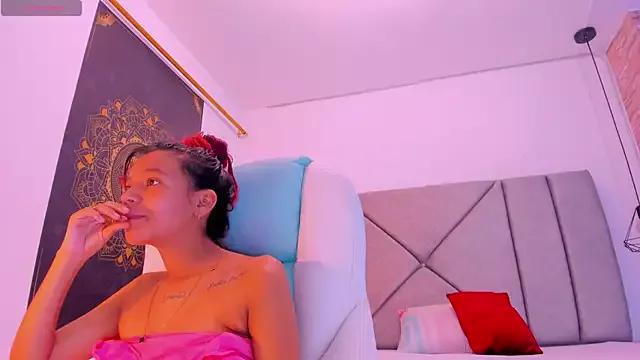 Girls: discover live performances with matured cam models, from teasing to fixations, in a variety of stunning live sex cams.