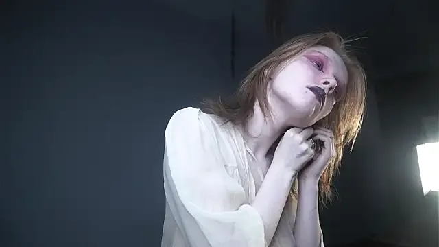 ginger_hugs on StripChat