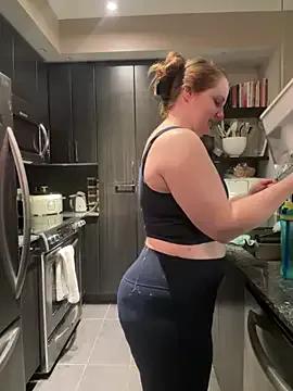 Outdoor and cam to cam: Watch as these specialised streamers show their cute apparel and voluptuous curves on camera!