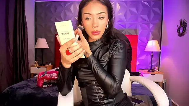 Girls: discover live performances with matured cam models, from teasing to fixations, in a variety of stunning live sex cams.