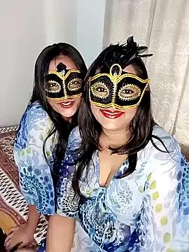 Goddess_Cats_X from StripChat