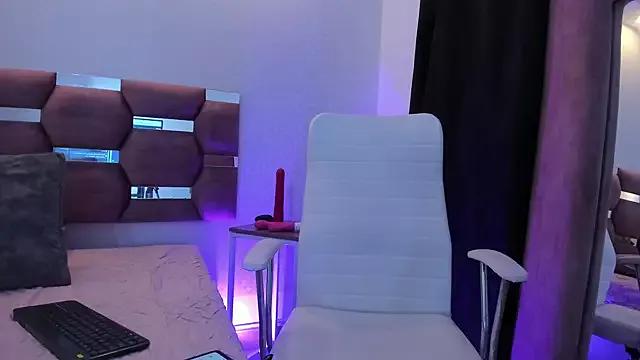 Girls: discover live performances with matured cam models, from teasing to fixations, in a variety of stunning live sex cams.