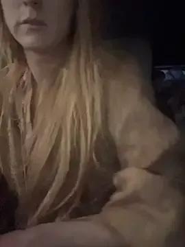 Girls: discover live performances with matured cam models, from teasing to fixations, in a variety of stunning live sex cams.