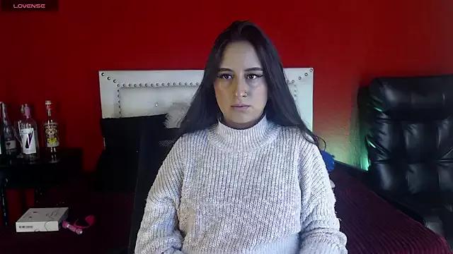 Gretta_n_dannie from StripChat is Freechat