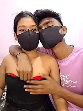 Haavsi_couple from StripChat is Freechat