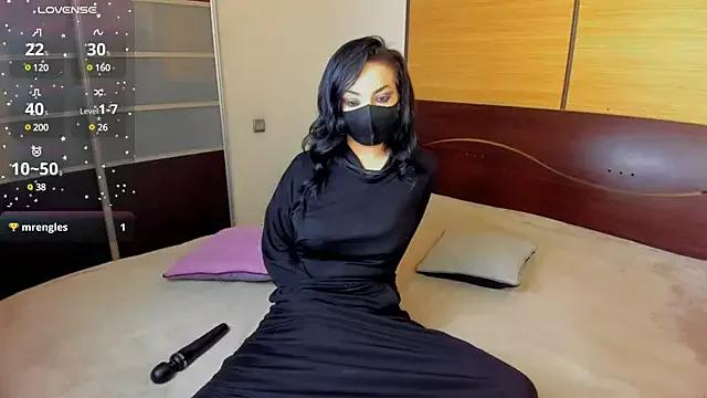 Girls: discover live performances with matured cam models, from teasing to fixations, in a variety of stunning live sex cams.