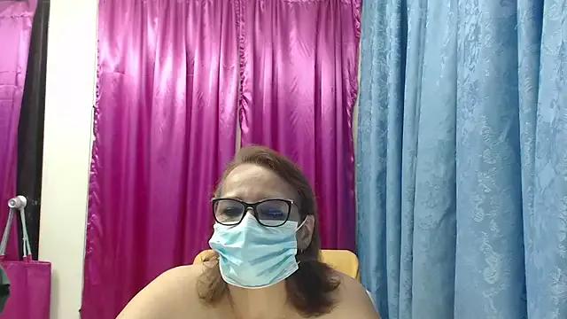 HAIRY_MATURE from StripChat is Freechat