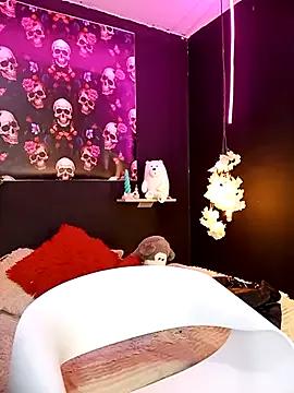 Girls: discover live performances with matured cam models, from teasing to fixations, in a variety of stunning live sex cams.