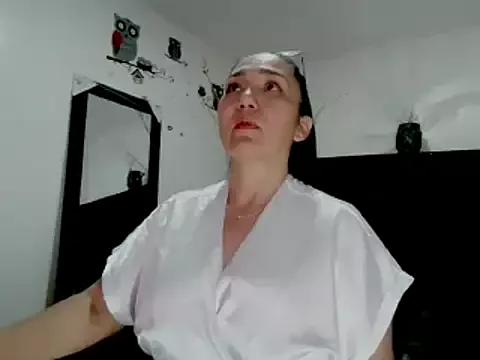 Hanna-33 from StripChat
