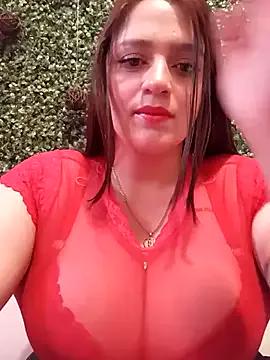 Girls: discover live performances with matured cam models, from teasing to fixations, in a variety of stunning live sex cams.