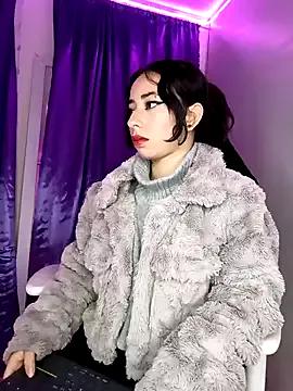 hanna__azumi from StripChat