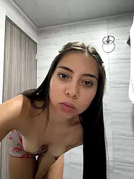 hannaa_stark22 from StripChat