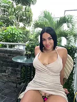 Girls: discover live performances with matured cam models, from teasing to fixations, in a variety of stunning live sex cams.